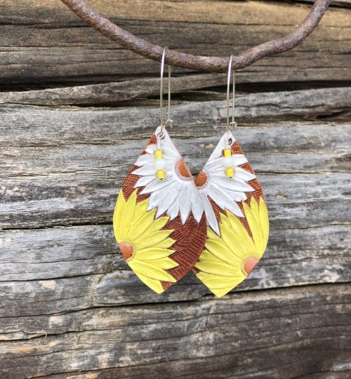 White/Yellow Daisies